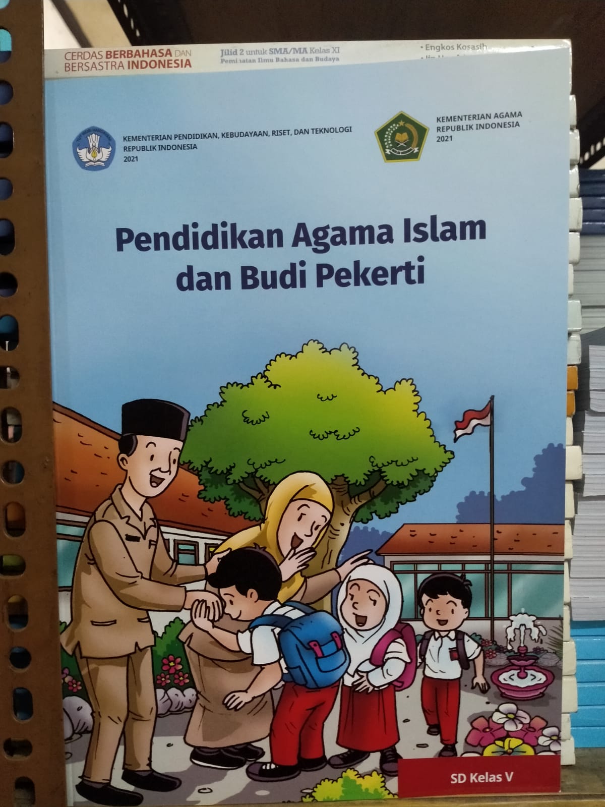 Buku Teks: Buku Kurikulum Merdeka_Pendidikan Agama Islam Dan Budi ...