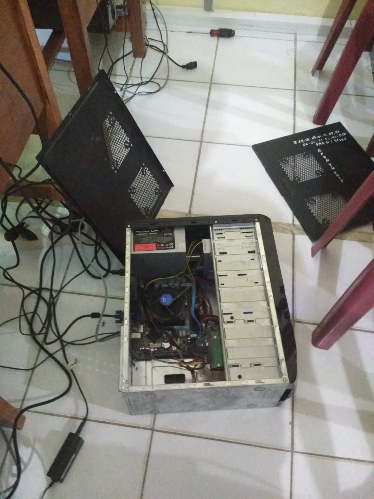 Perbaikan dan Perawatan LAB Komputer | SIPLah