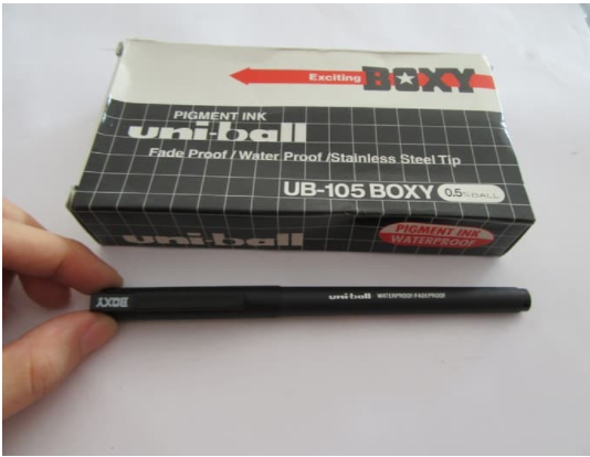 PULPEN UNI BALL BOXY UB-105 / PULPEN BOXY UNIBALL 105 - Hitam | SIPLah