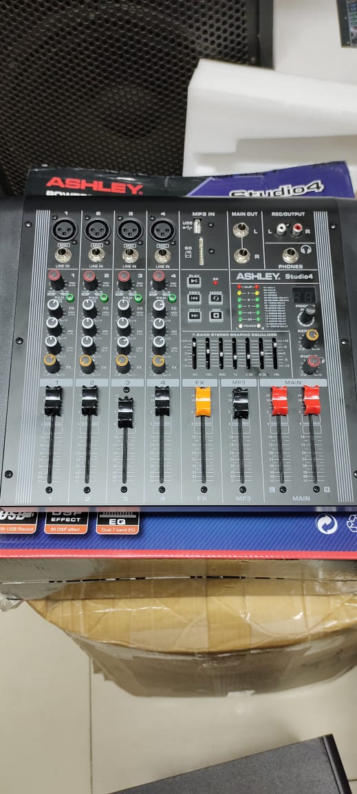 Ashley Power Mixer Studio 4 SIPLah