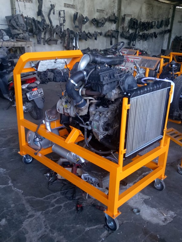 Engine Stand Diesel Commonrail 2KD SIPLah