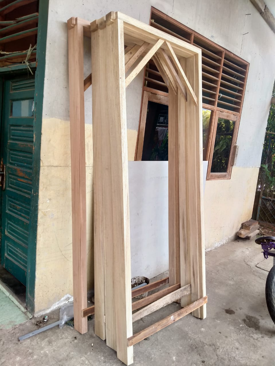 Kusen Pintu Kayu Kayu Mahoni | SIPLah