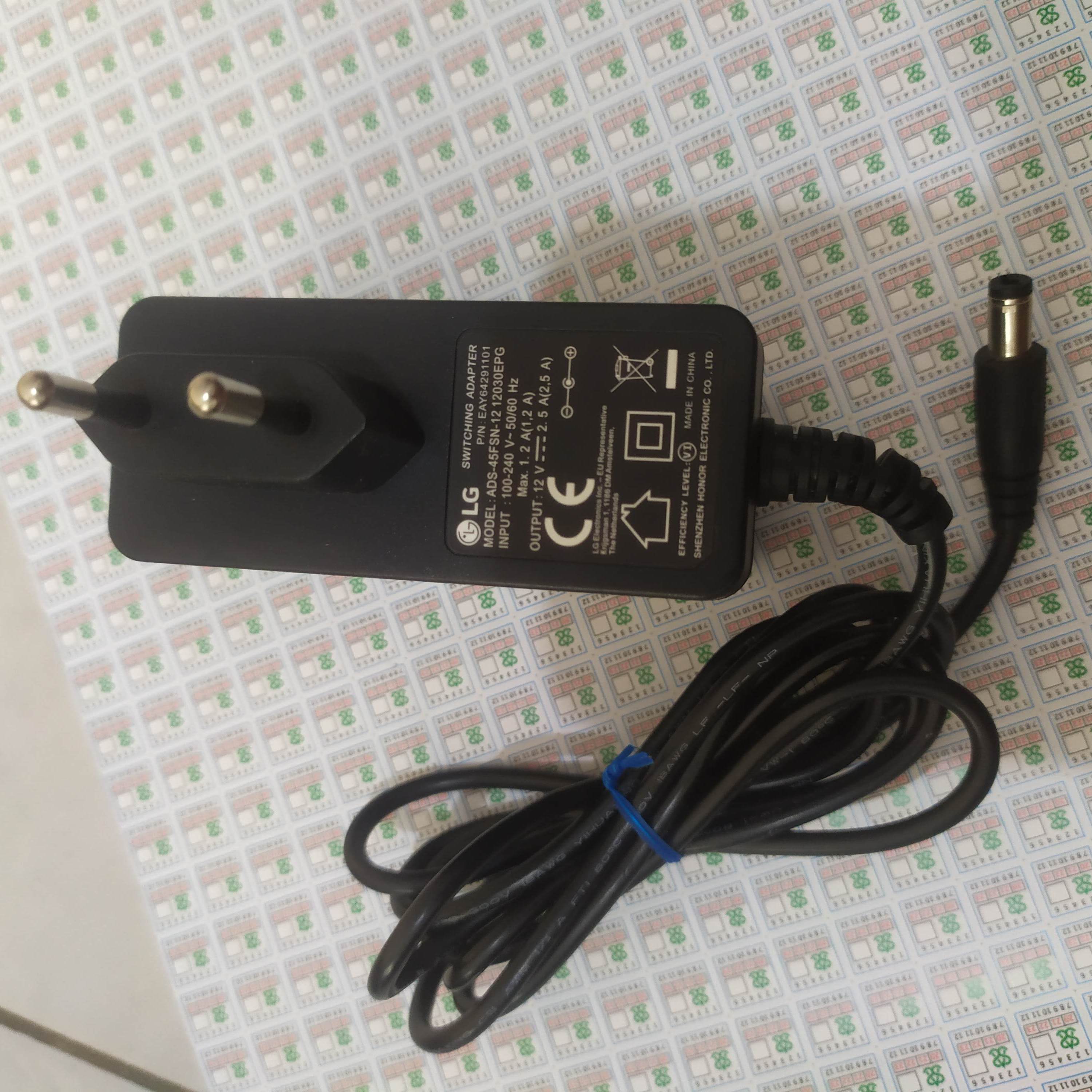 LG Switching Adapter 12 Volt 2.5 Ampere SIPLah