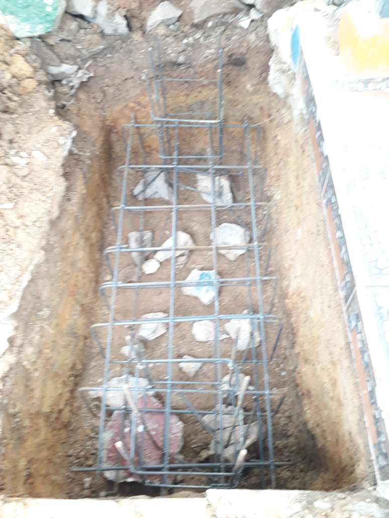 Upah pengecoran tiang gerbang, gali 1 meter dalam, 1 meter lebar, 2
