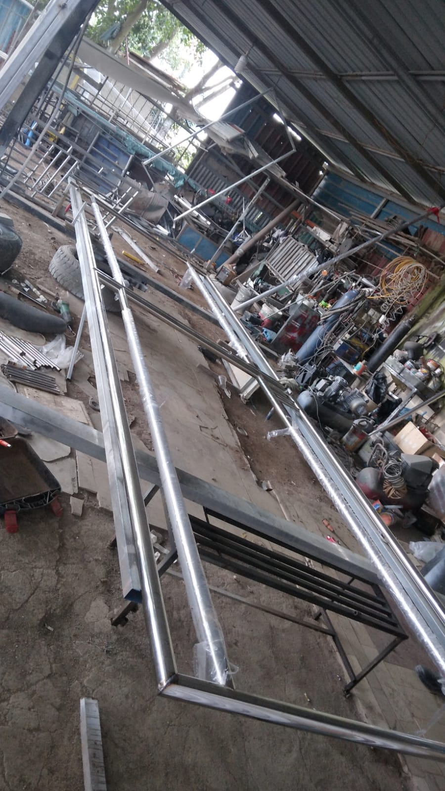 Pembuatan pintu pagar stenlis 304 tebal 2 ml, ukuran tinggi 2,00 x